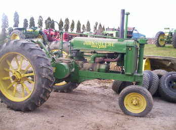 Unstyled G John Deere W Flat Spokes