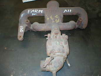 Farmall F20 Mainifold And Carb