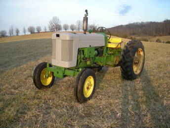 1960 John Deere 435