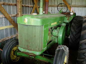 R  John Deere 1953