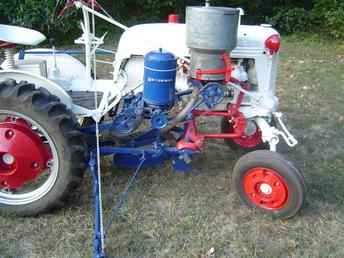 Farmall Cub Restored Planter