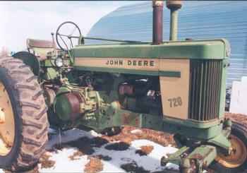 John Deere 720 Wide Front, 3PT. P.S. 