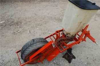 Allis Chalmers 1 Row Planter