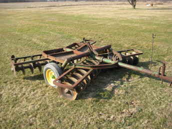 John Deere 10' Disk