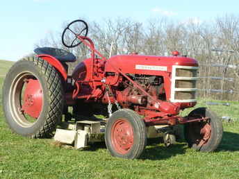 1958 International Cub Lo-Boy