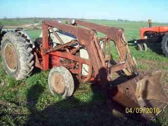 Ford 850 With Loader