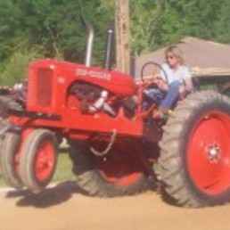 WC Allis Chalmers Puller