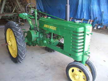 1941 John Deere H  Sold