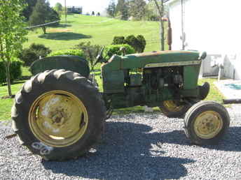 1010 Ru John Deere Tractor