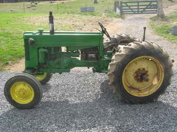 420 John Deere Tractor