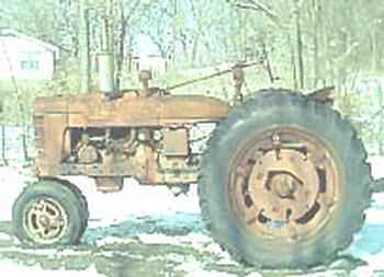 Farmall H Tractors