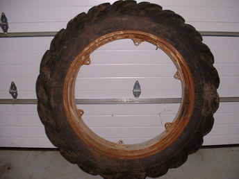 Used Farm Tractors for Sale: 12.4X36 Tire & Rim (2010-04-26 ...