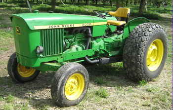 John Deere 2030 Utility 