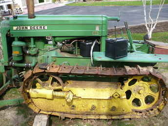 John Deere 1952 MC Crawler