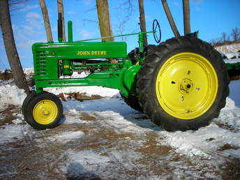 John Deere Model B