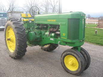 70 John Deere Gas