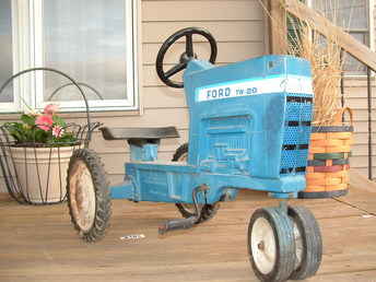 Ford TW-20 Pedal Tractor