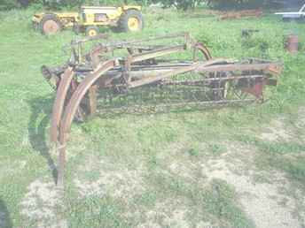 Ford - Dearborn Hay Rake