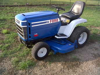 Ford LGT 145 Garden Tractor
