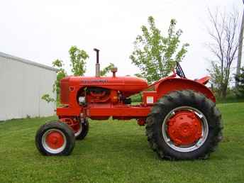Allis Chalmers WD With Wide Front