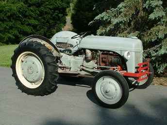 Nice 1944 Ford 2N 9N Tractor