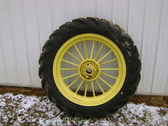 Round Spoke John Deere Rims And Tires