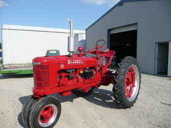 1946  Farmall H