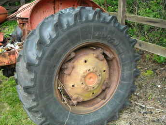 16/9-28 Tractor Tire