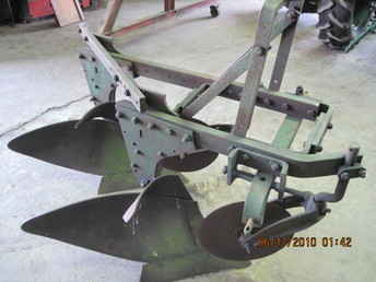 Oliver 2X14 Plow