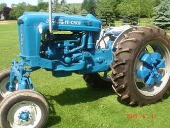 Ford 2000 Rare Tractor
