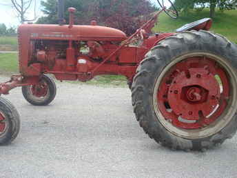 1955 Farmall 200  