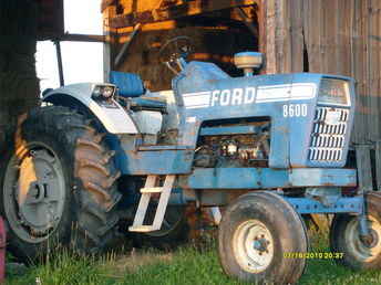 Ford 8600