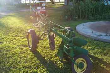 J.D. 44  Plow