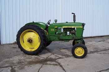 John Deere 1010 Row Crop