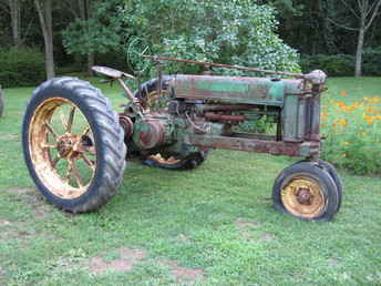 John Deere Unstyled B