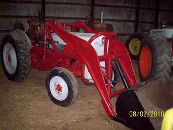 1953 Ford NAA W/Loader 