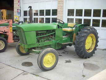 John Deere 2010