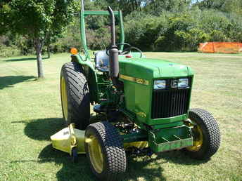 John Deere 950 Compact