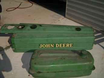 48 John Deere Hood And Gas Tank