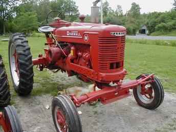 Farmall M W/ Wide Front End