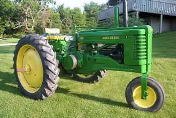 John Deere A - Pedestal Front-End