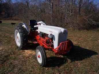 1957 Ford 640 Tractor