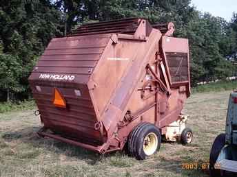 New Holland 851 Baler Sold