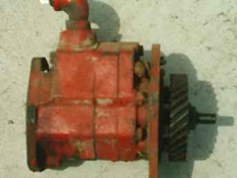 M&W Hydraulic Pump
