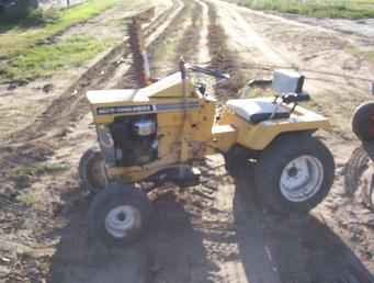 Used Farm Tractors For Sale: Allis Chalmers B-112 Garden T (2003-08-30 ...