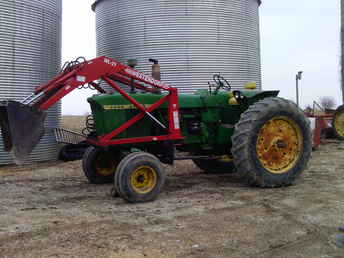 1966 John Deere 4020 W/Loader