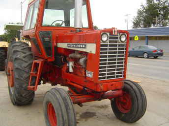 1968 Ihc 856D Standard