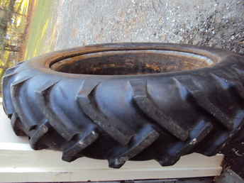 13.6 X 38 Farm Tractor Tire
