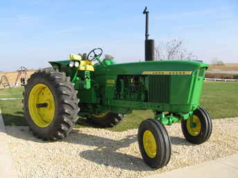 1970 JD4020 Diesel Powershift