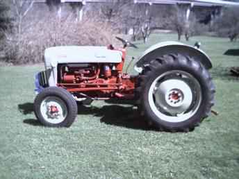 1954 Ford 640